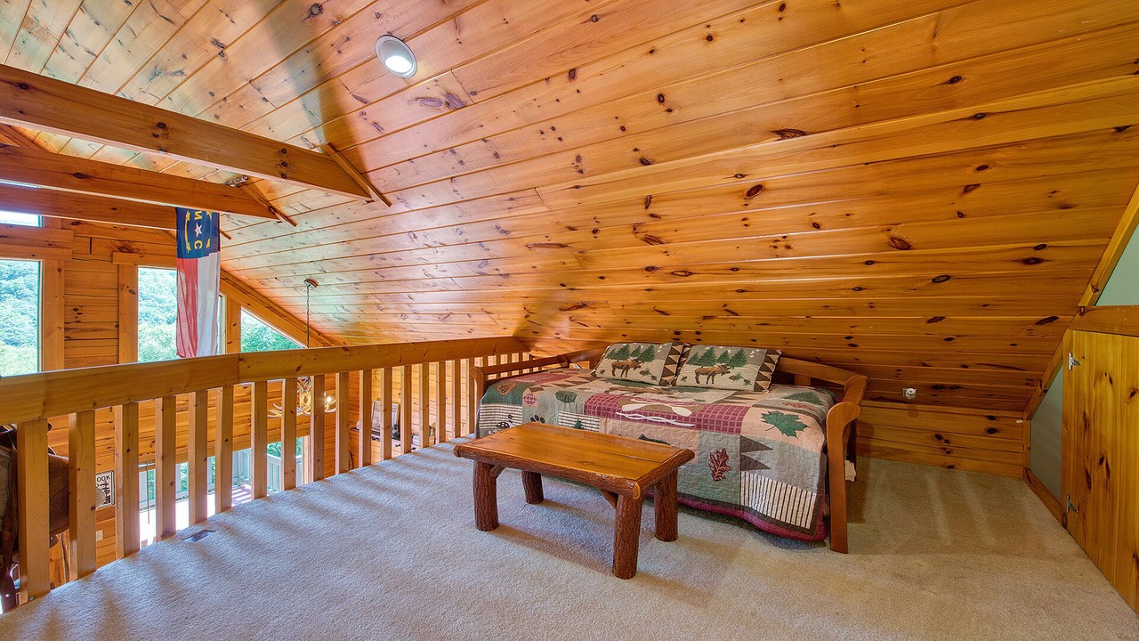Photo of Bedroom in Maggie Valley