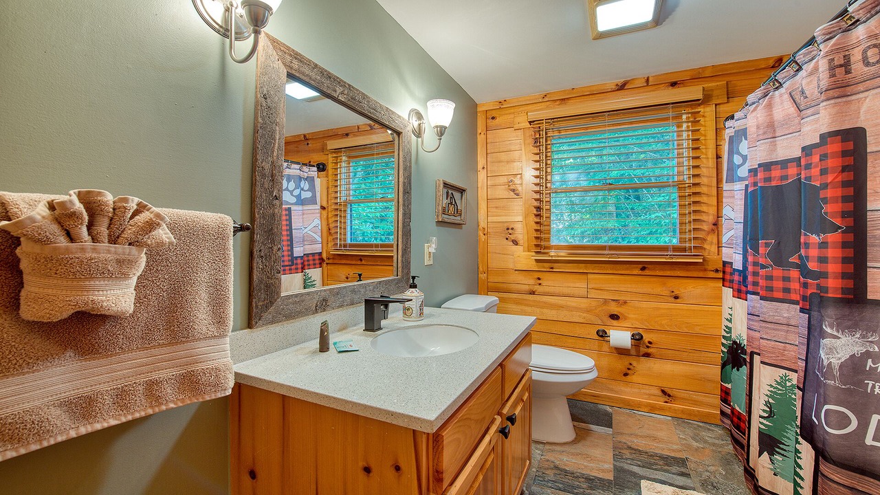 Photo of Bathroom in Maggie Valley