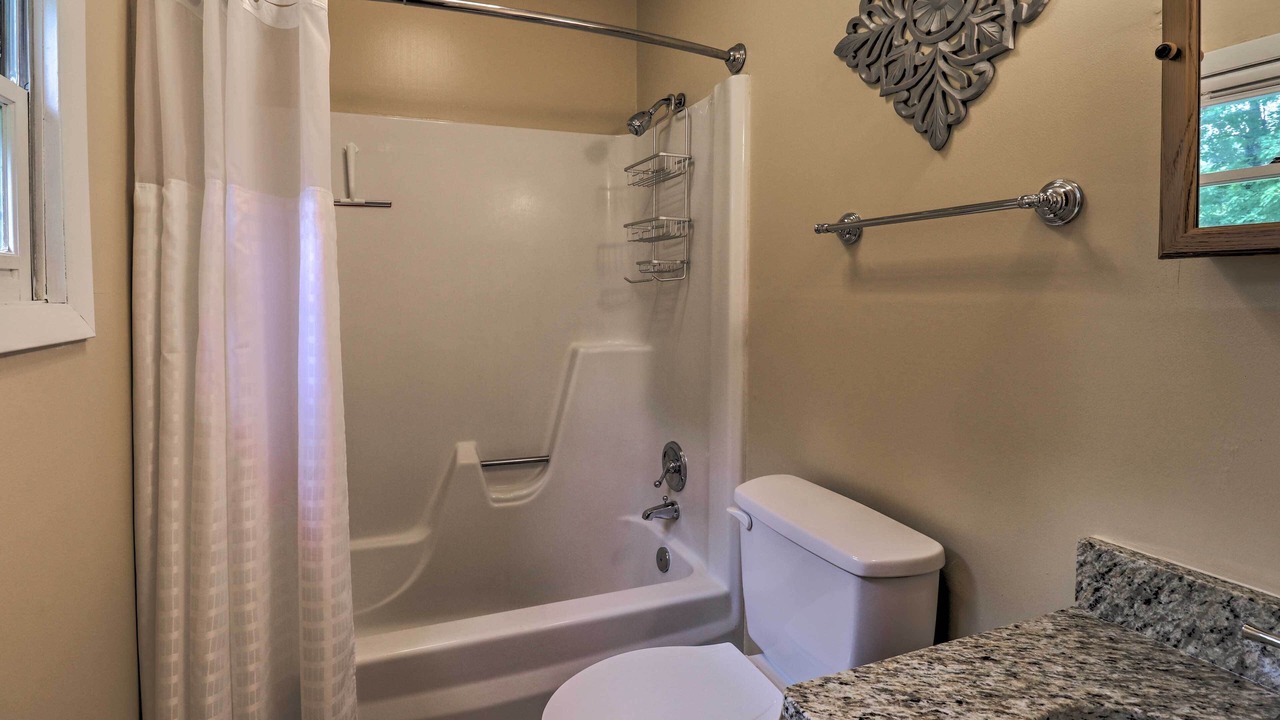 Photo of Bathroom in Hendersonville