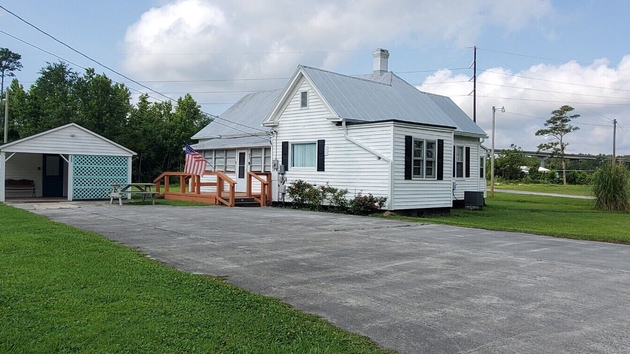 Photo of Outdoor in Core Creek