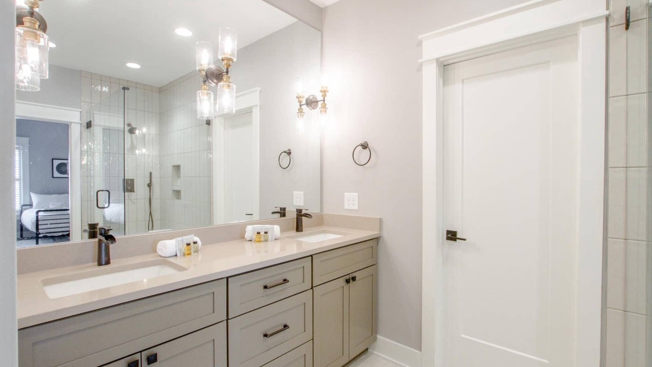 Photo of Bathroom in Historic Waverly