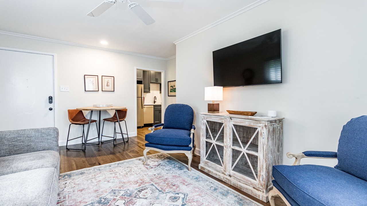 Photo of Livingroom in Southwest Raleigh