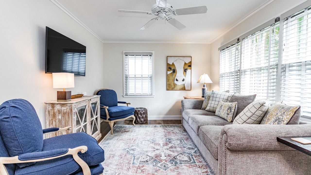 Photo of Livingroom in Southwest Raleigh