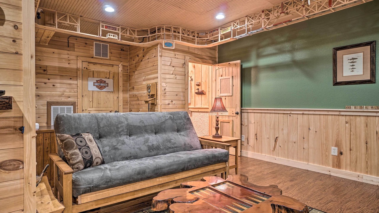 Photo of Bedroom in Hayesville