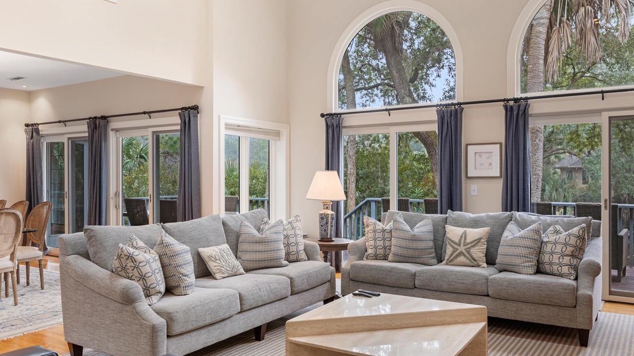 Photo of Livingroom in Vanderhorst Plantation