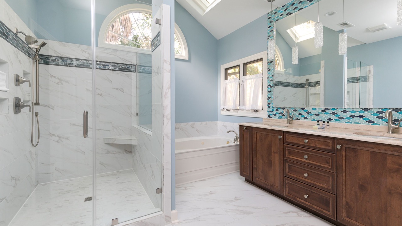 Photo of Bathroom in Vanderhorst Plantation