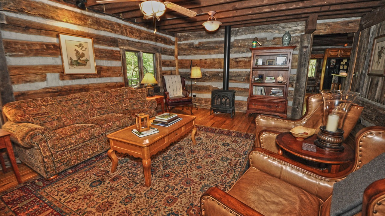 Photo of Bedroom in Hot Springs