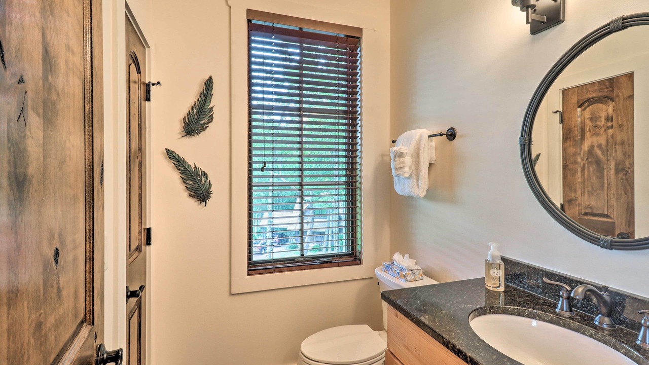 Photo of Bathroom in Glenville