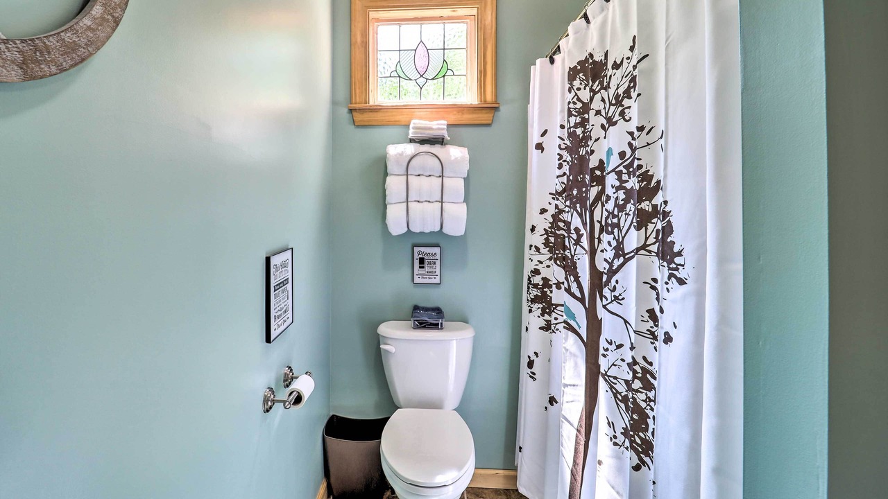 Photo of Bathroom in Newland