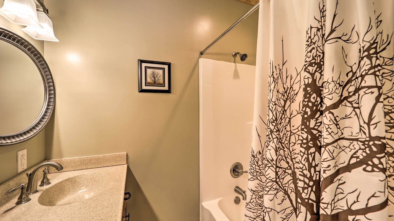 Photo of Bathroom in Newland