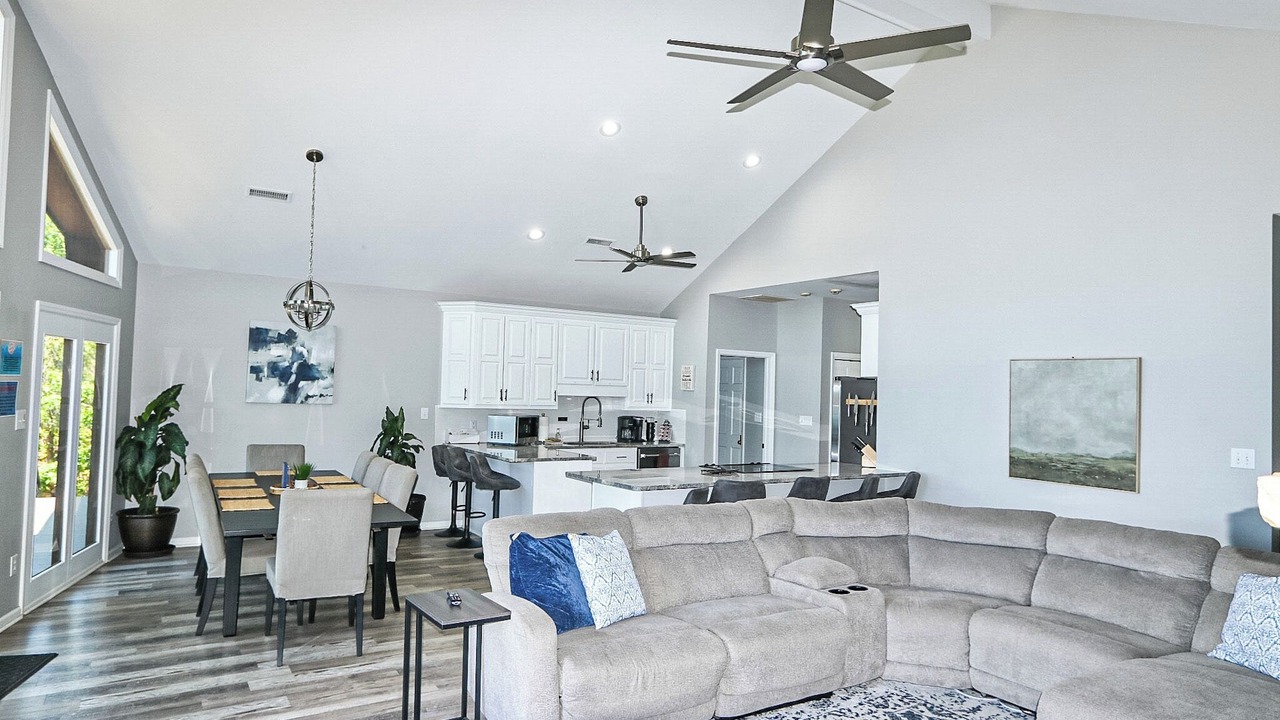 Photo of Livingroom in Mooresville