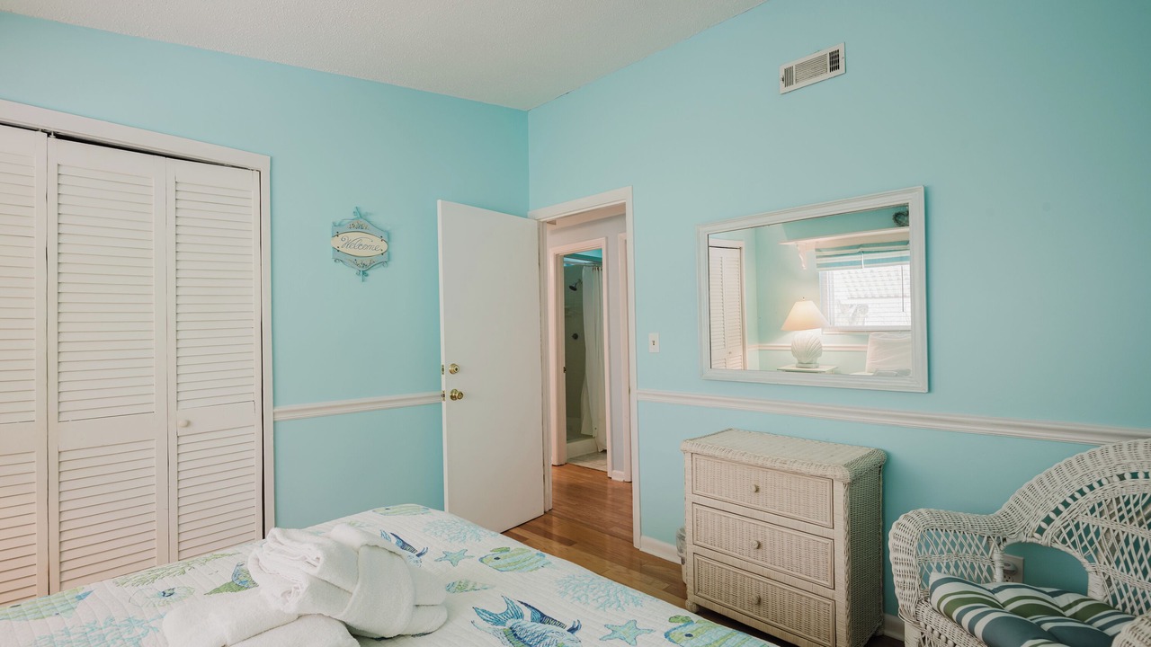 Photo of Bedroom in Folly Field