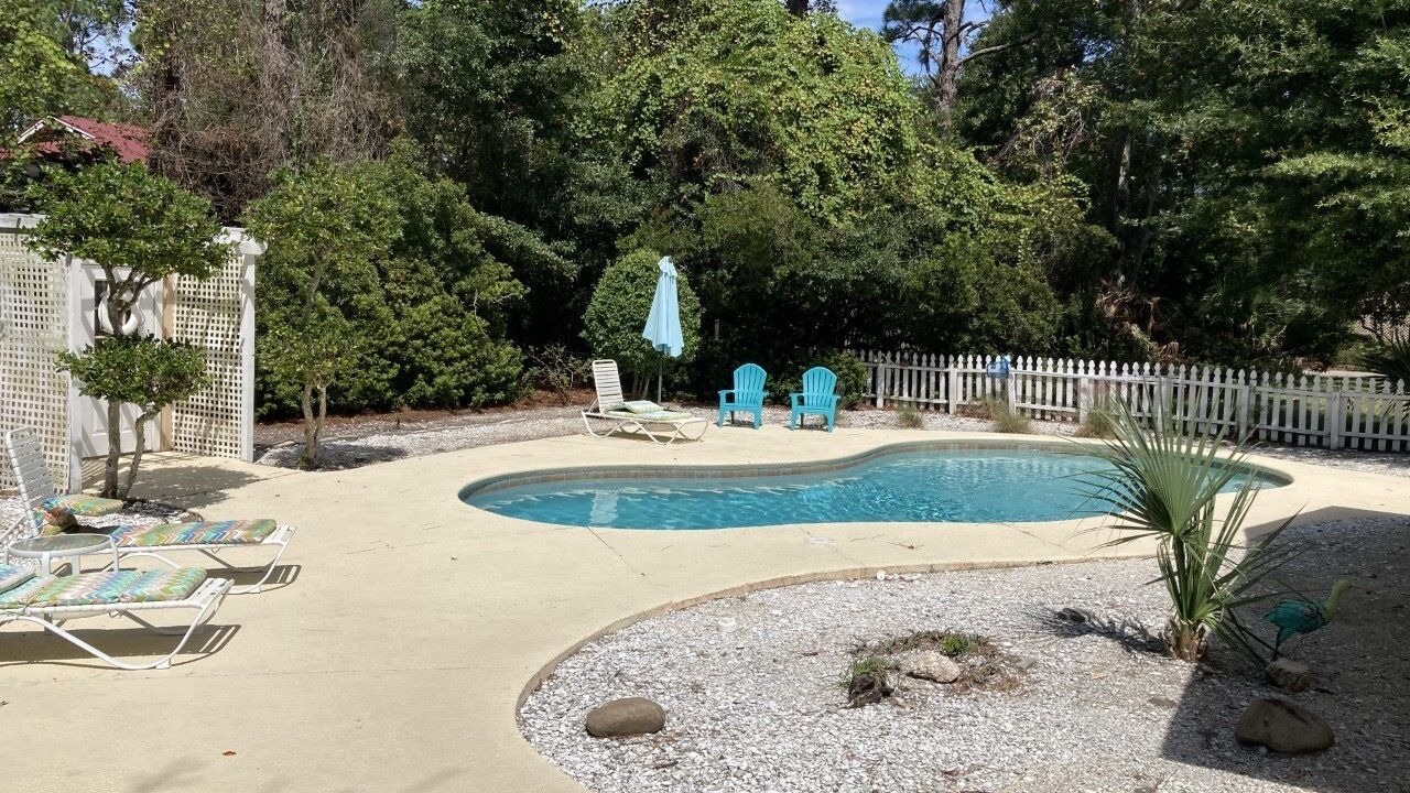 Photo of Outdoor in Folly Field