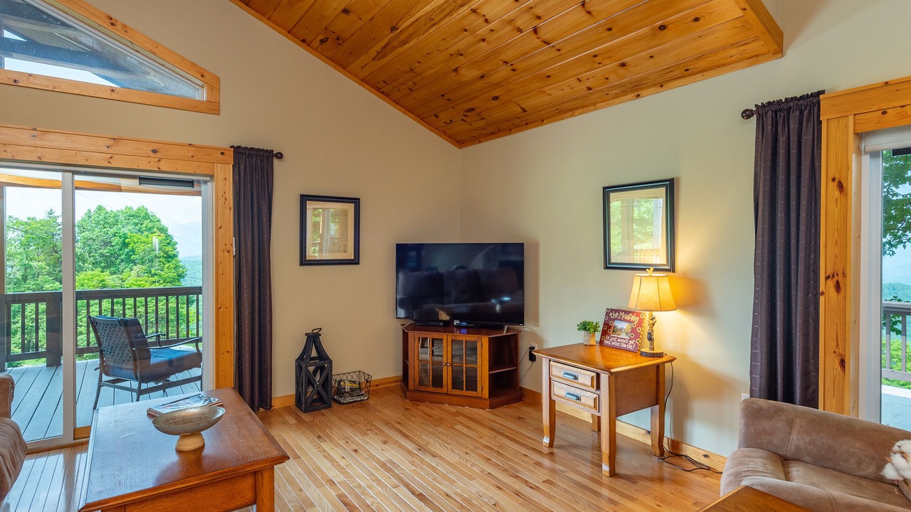 Photo of Bedroom in Spruce Pine