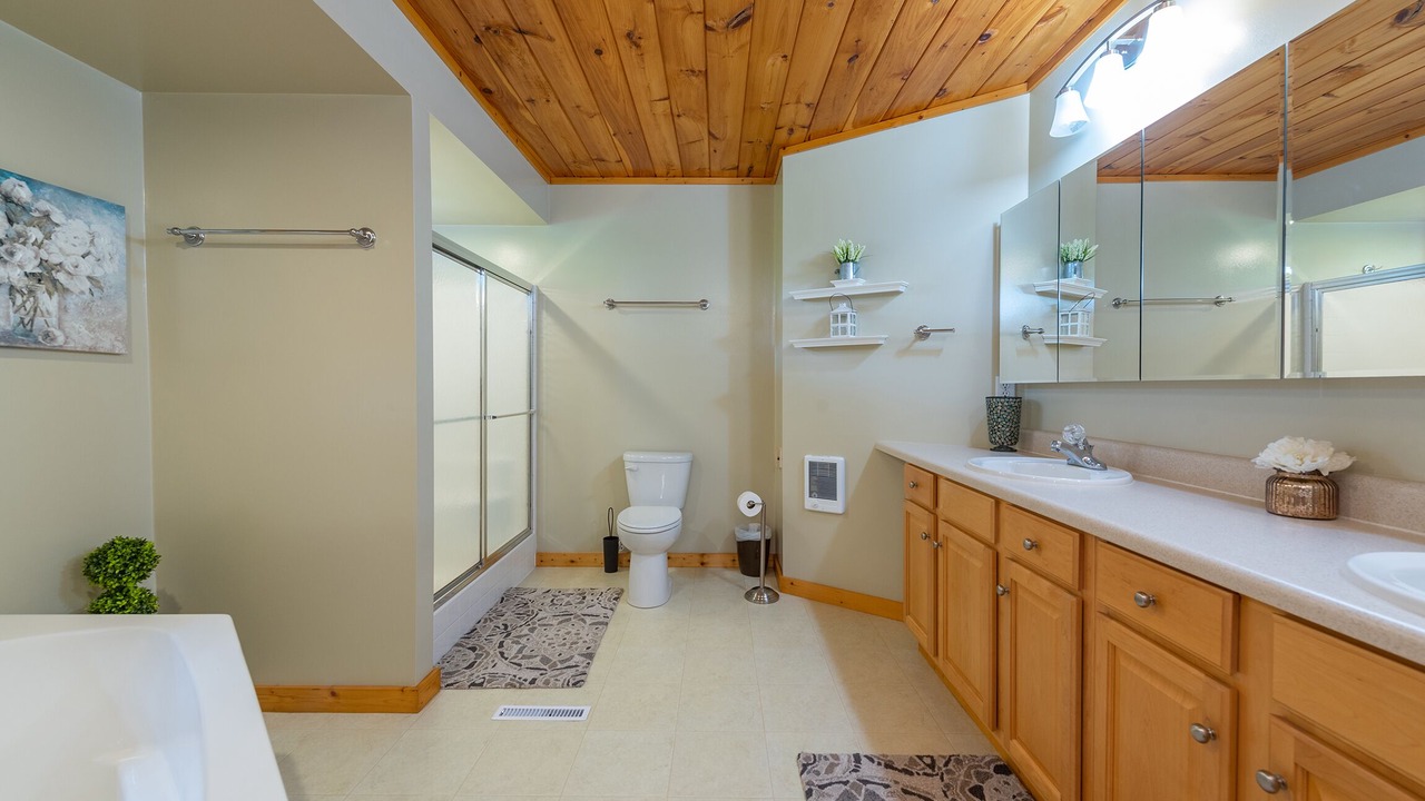Photo of Bathroom in Spruce Pine
