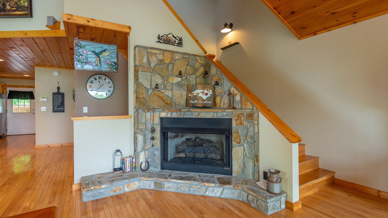 Photo of Livingroom in Spruce Pine