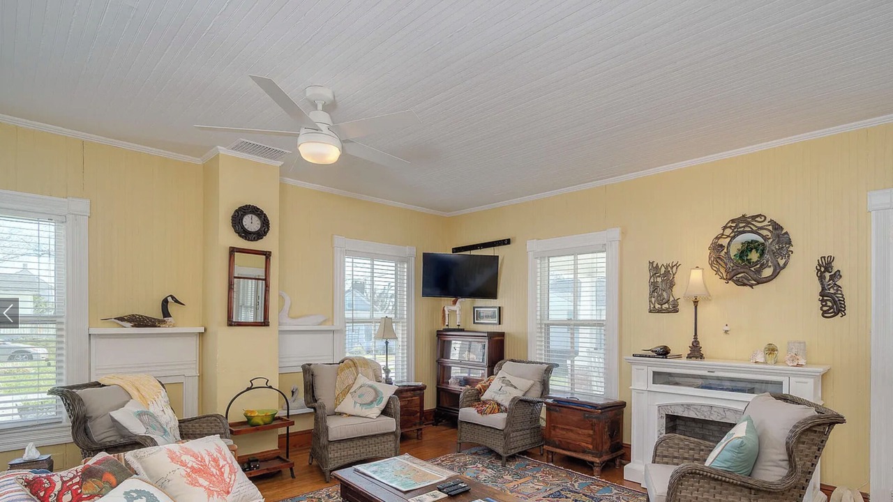 Photo of Livingroom in Swansboro