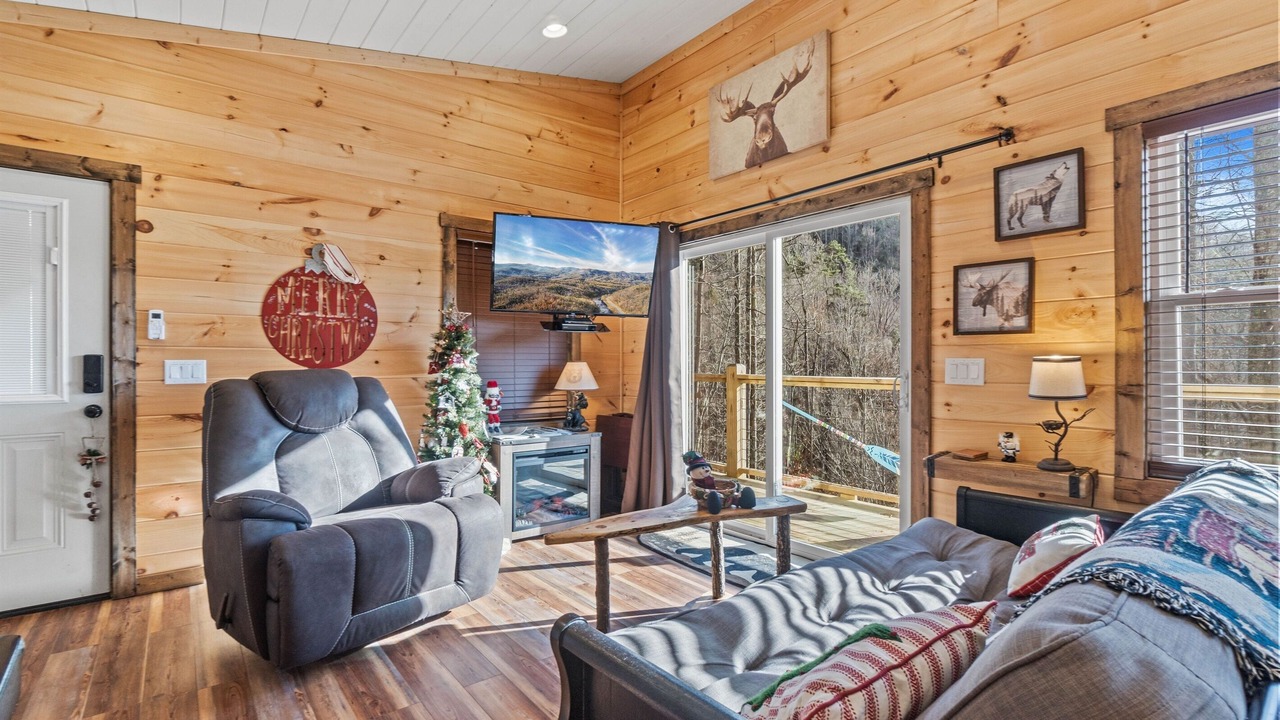 Photo of Livingroom in Whittier