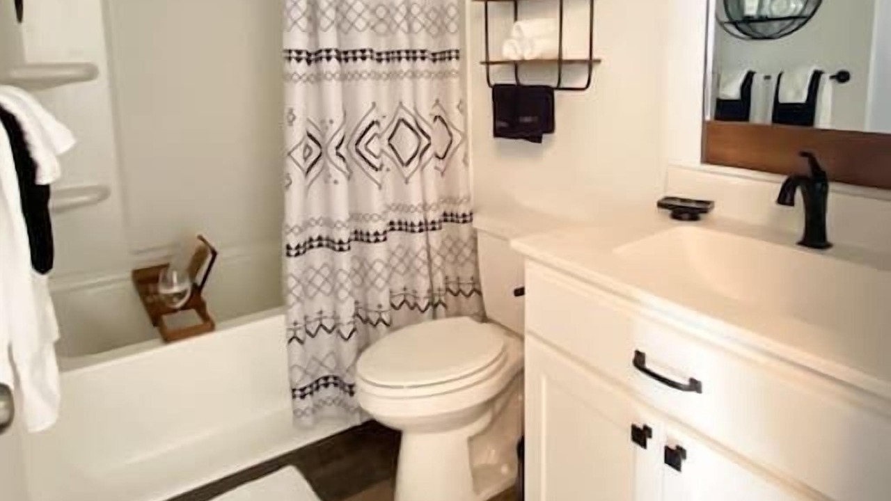 Photo of Bathroom in North Topsail Beach
