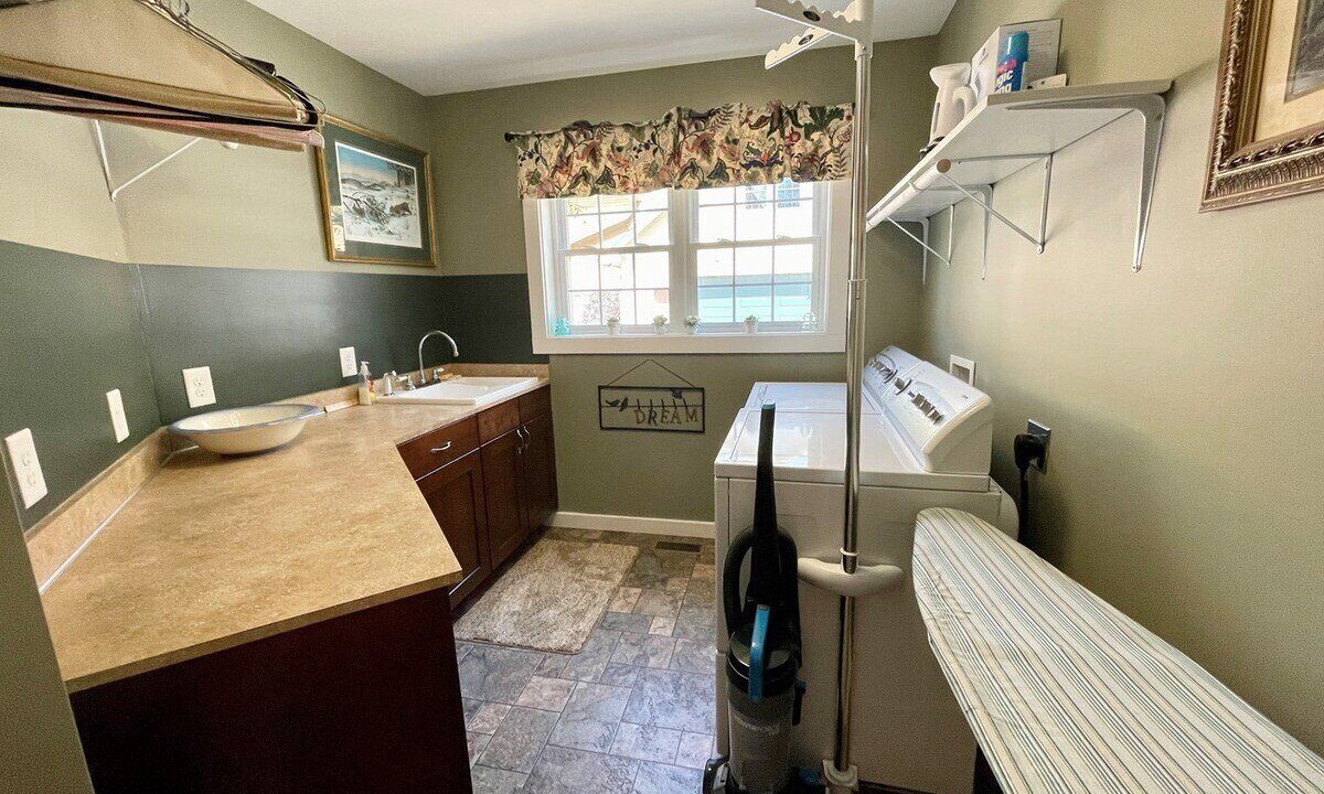 Photo of Bedroom in West Jefferson