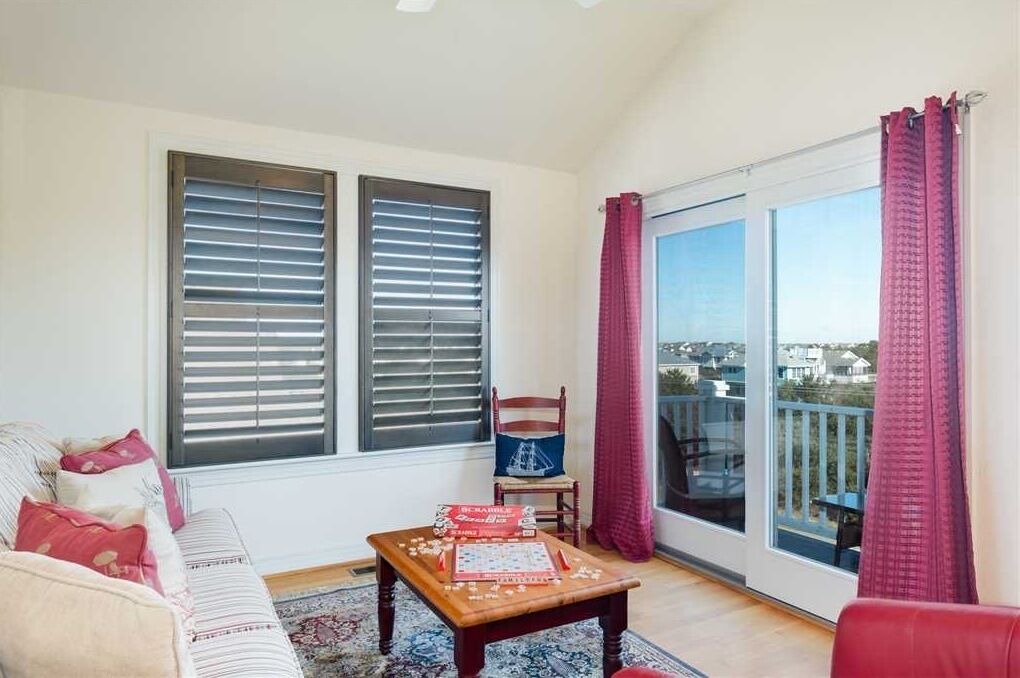 Photo of Livingroom in Ocean Sands