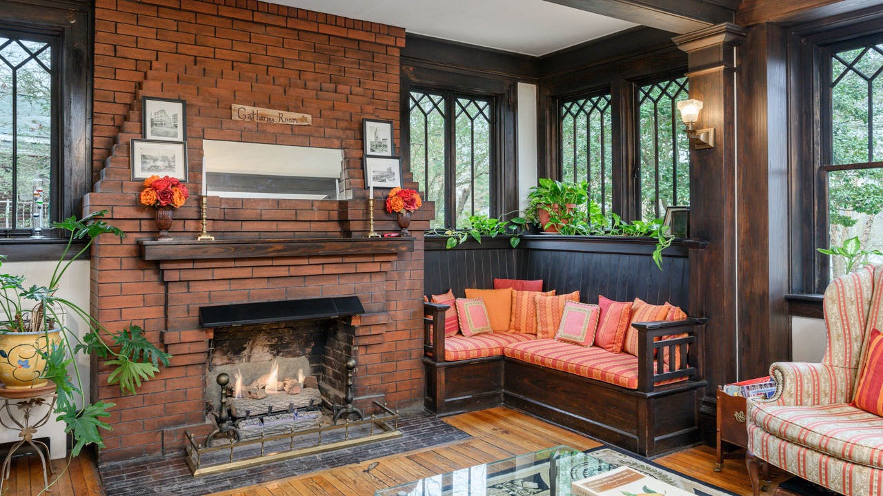 Photo of Livingroom in Asheville
