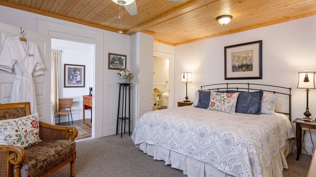 Photo of Bedroom in Asheville