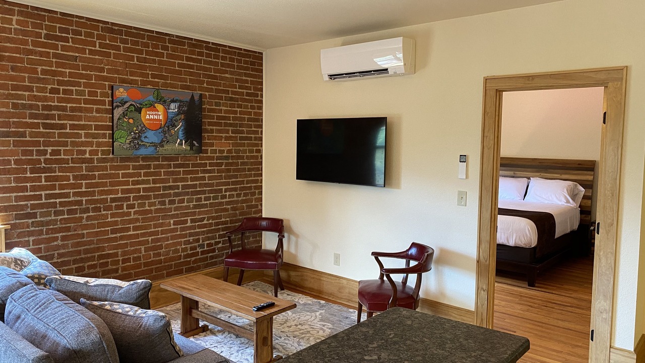 Photo of Livingroom in Waynesville