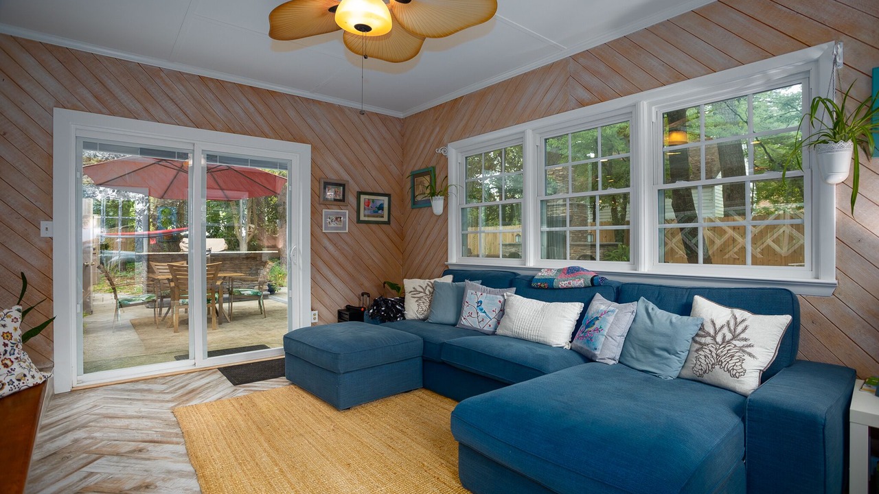 Photo of Livingroom in Elizabeth City