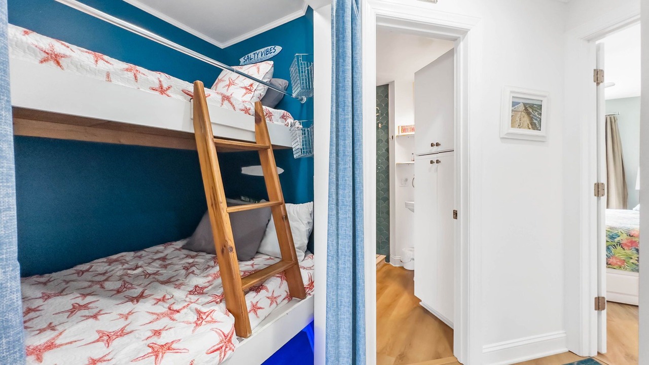 Photo of Bedroom in Ocean Isle Beach