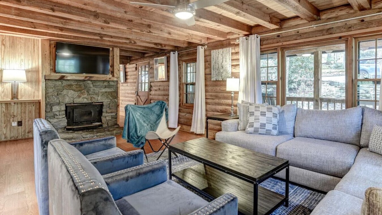 Photo of Livingroom in Royal Pines