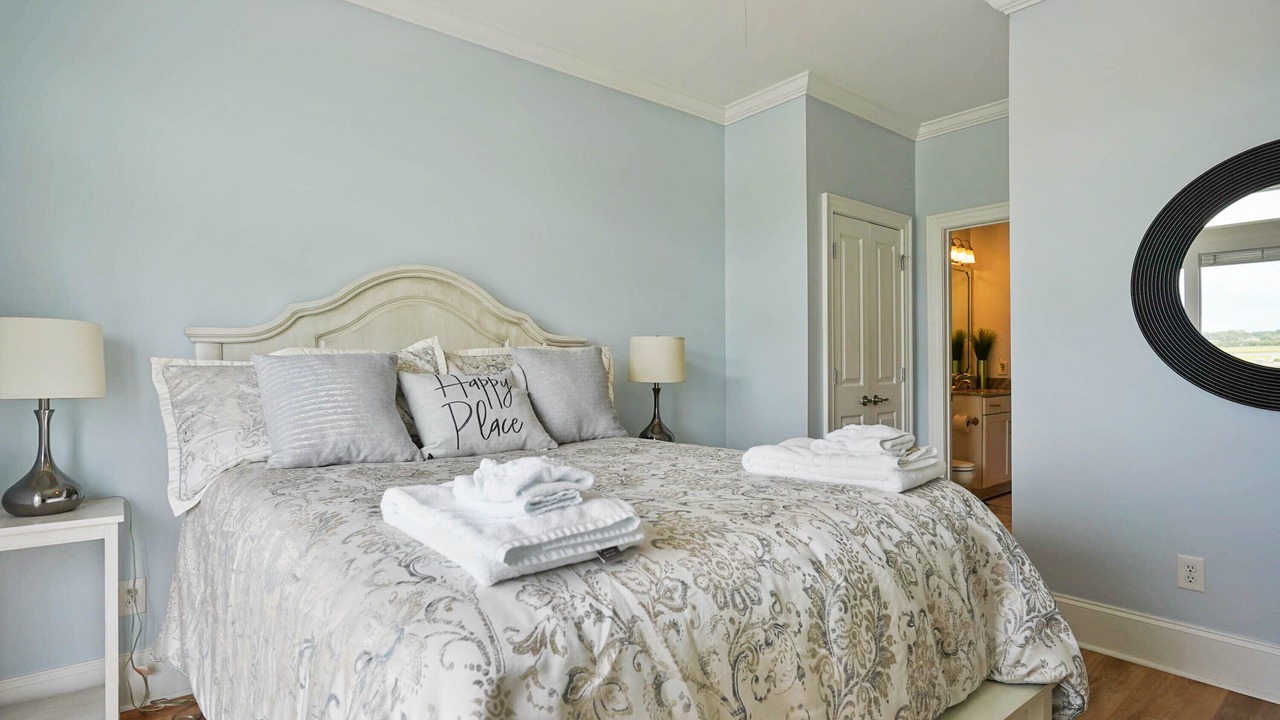 Photo of Bedroom in Sunset Beach