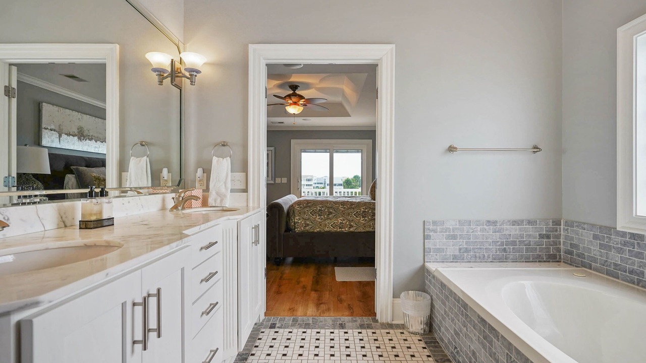 Photo of Bathroom in Sunset Beach