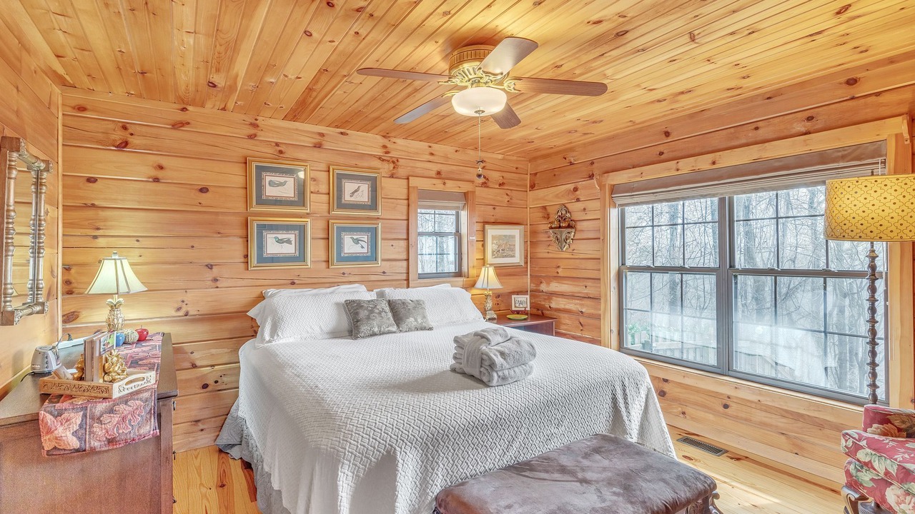 Photo of Bedroom in Lynn