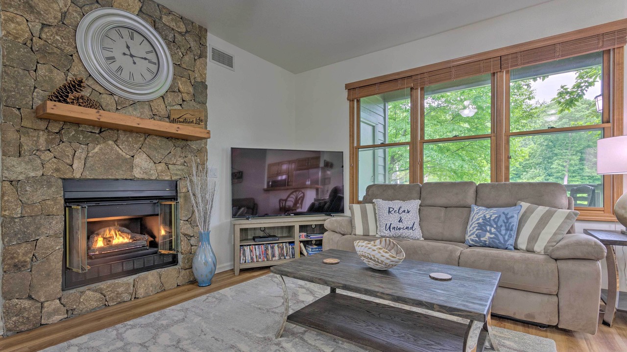 Photo of Livingroom in Mountain Air