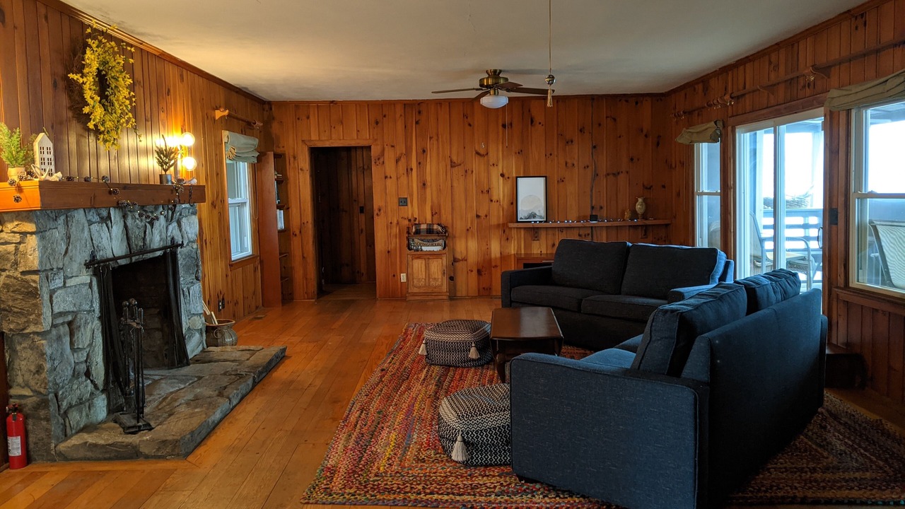 Photo of Livingroom in Lynn