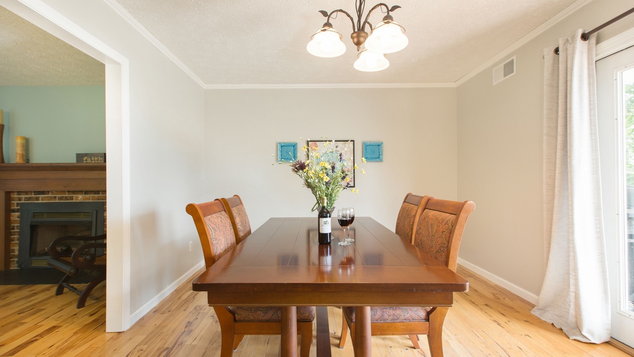 Photo of Livingroom in Royal Pines