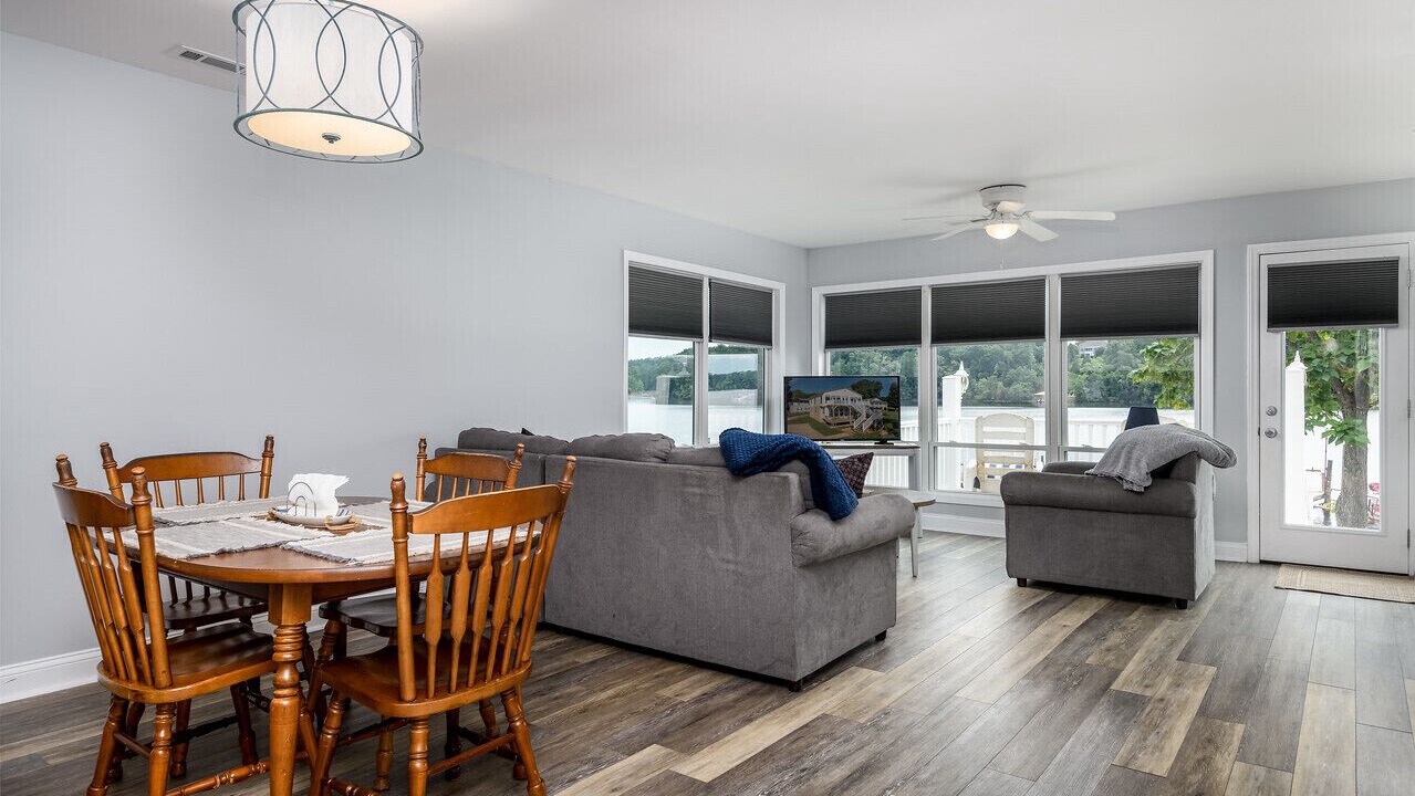 Photo of Livingroom in Claremont