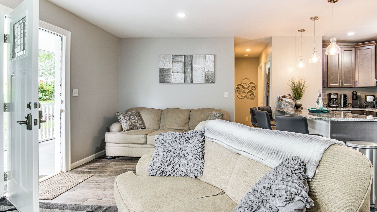 Photo of Livingroom in Weaverville