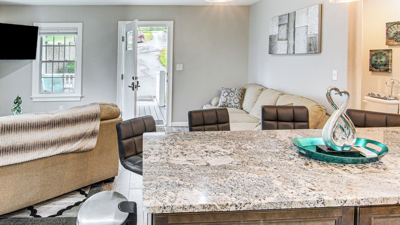 Photo of Livingroom in Weaverville