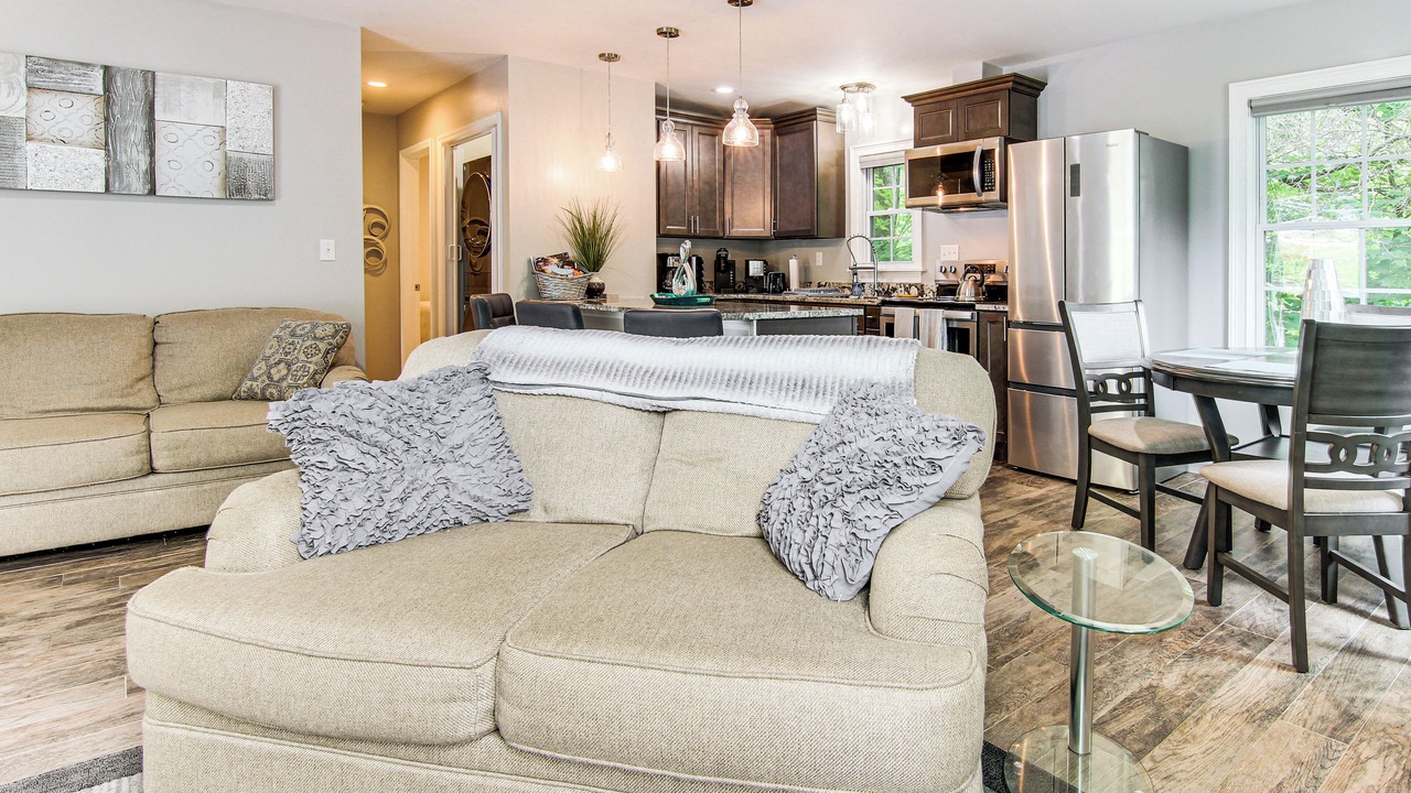Photo of Livingroom in Weaverville