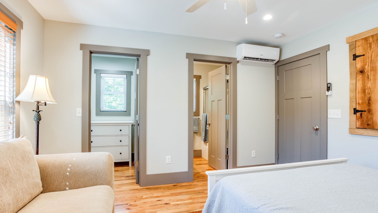 Photo of Bedroom in Valley Hill