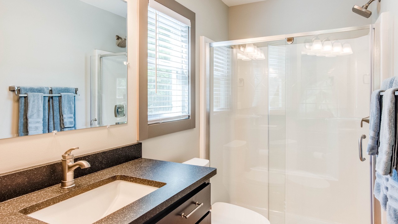 Photo of Bathroom in Valley Hill