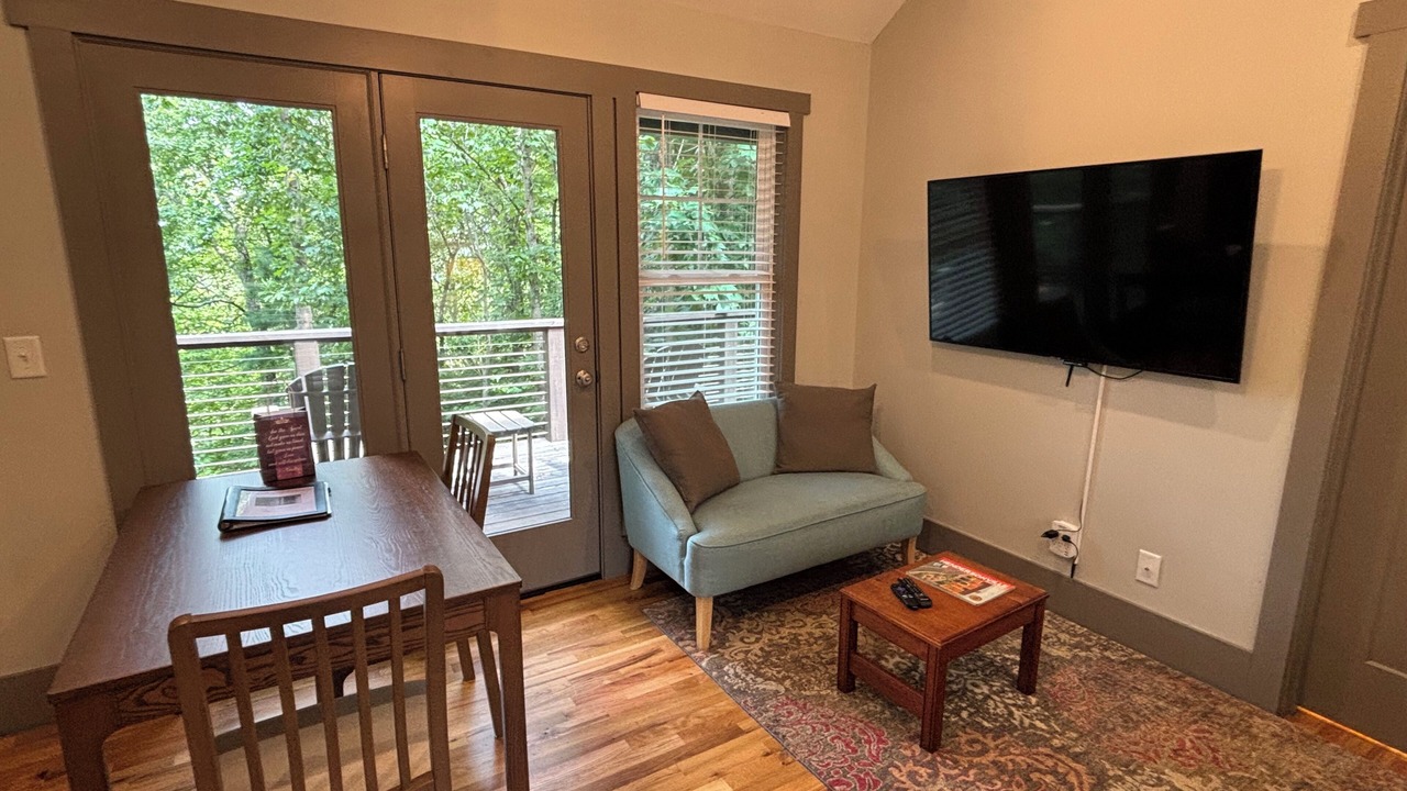 Photo of Livingroom in Valley Hill