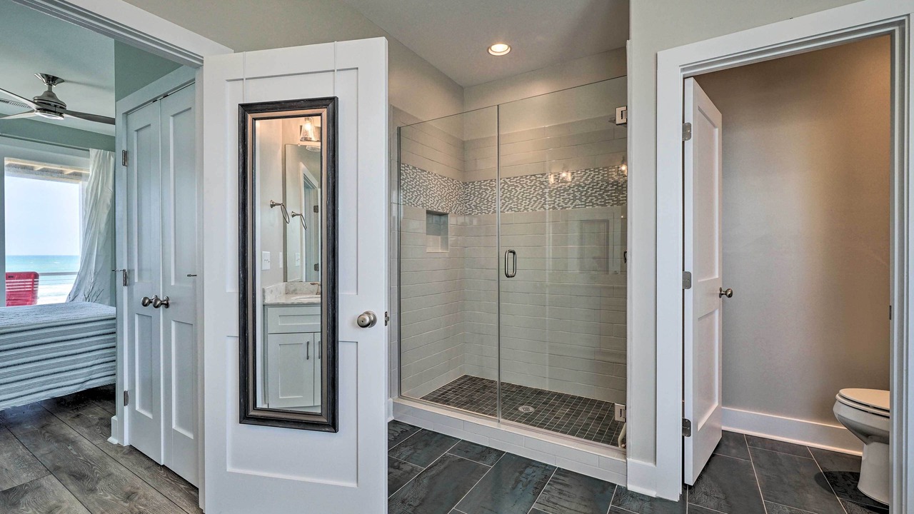 Photo of Bathroom in Topsail Beach
