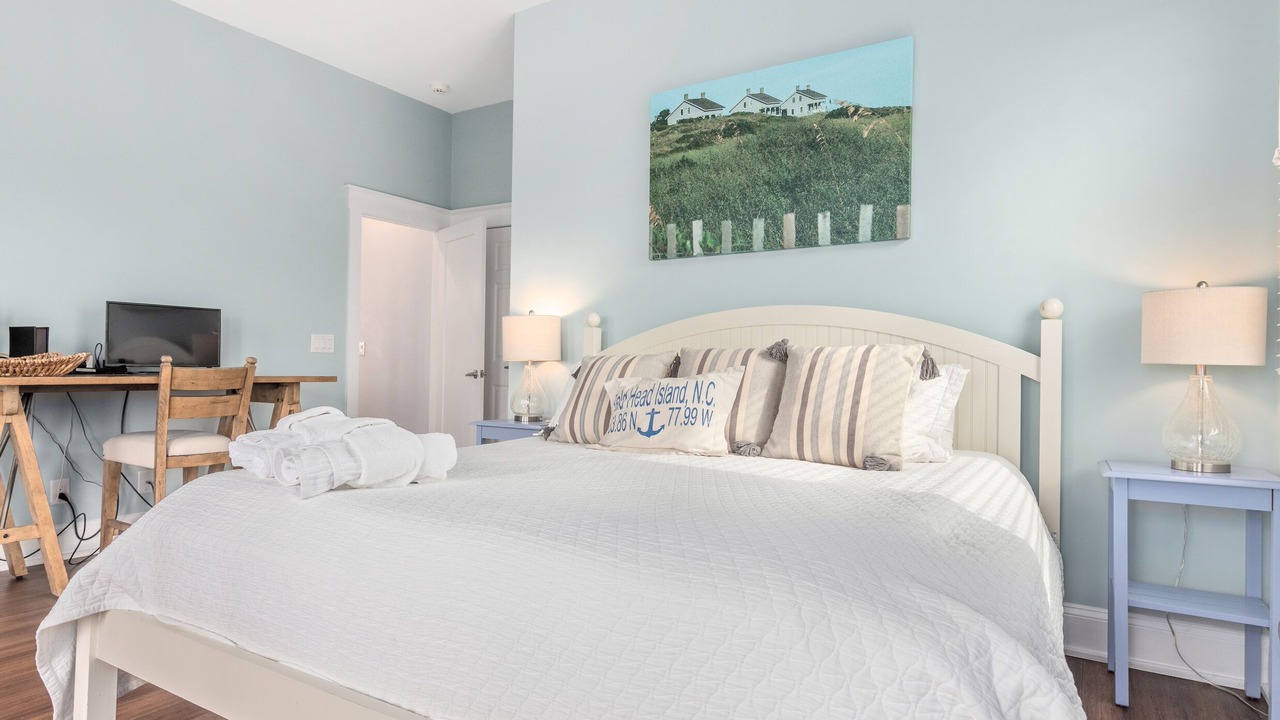 Photo of Bedroom in Flora's Bluff
