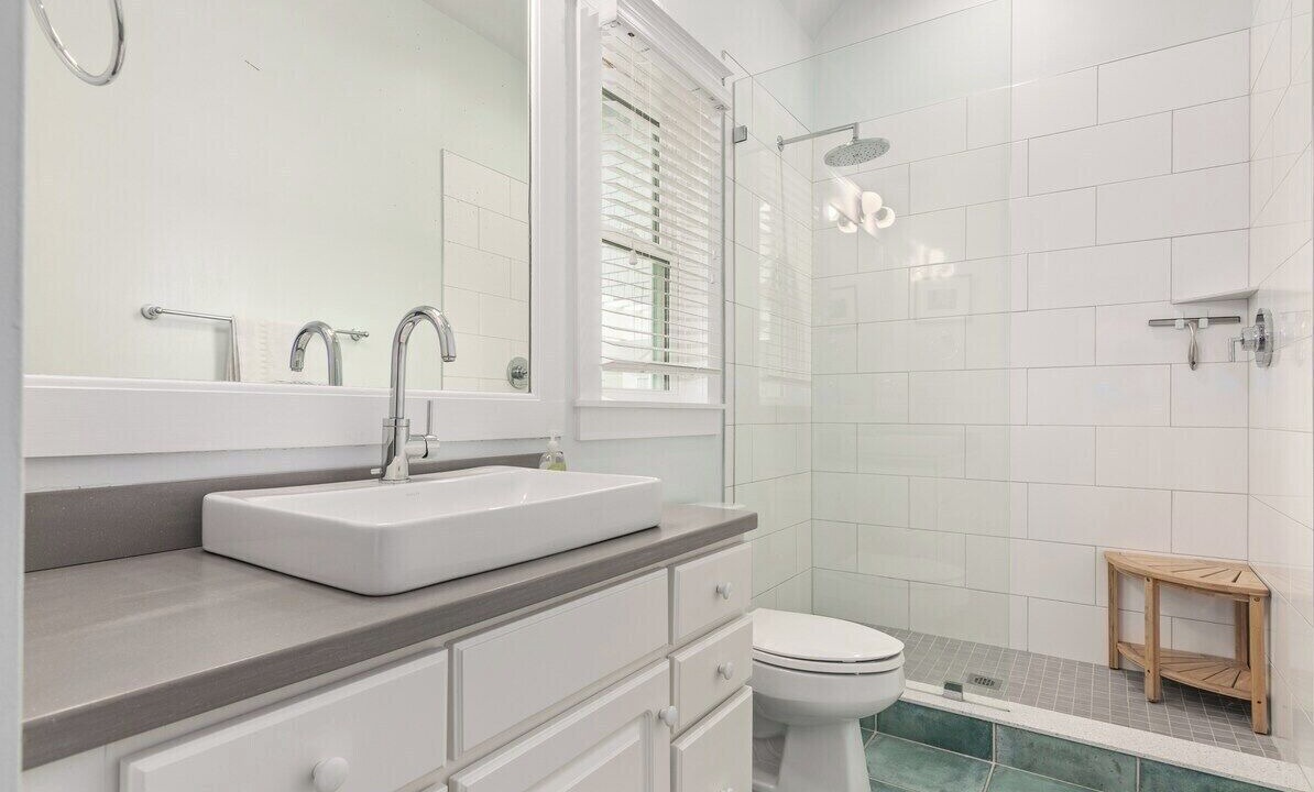 Photo of Bathroom in Flora's Bluff