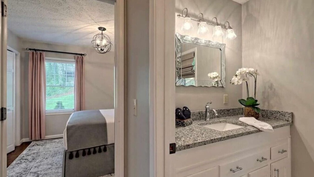 Photo of Bathroom in Cullowhee