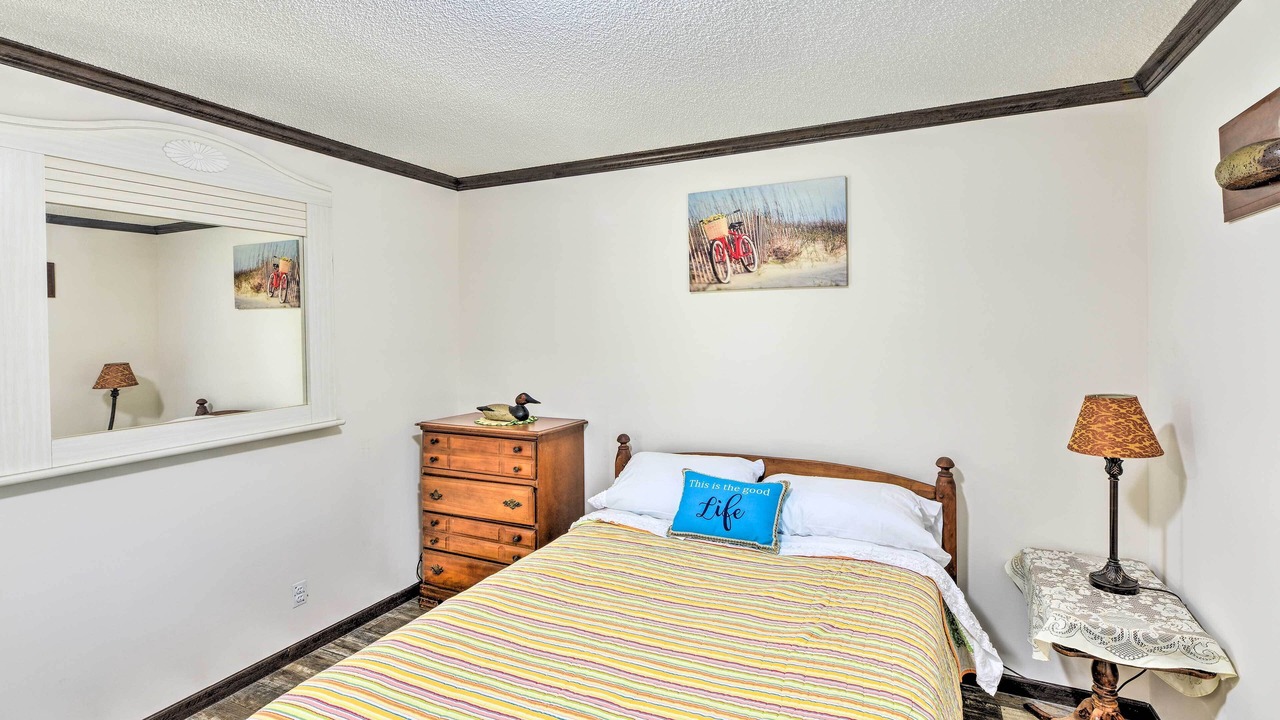Photo of Bedroom in Harkers Island
