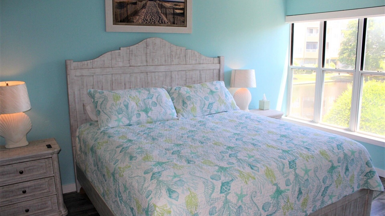 Photo of Bedroom in Manteo